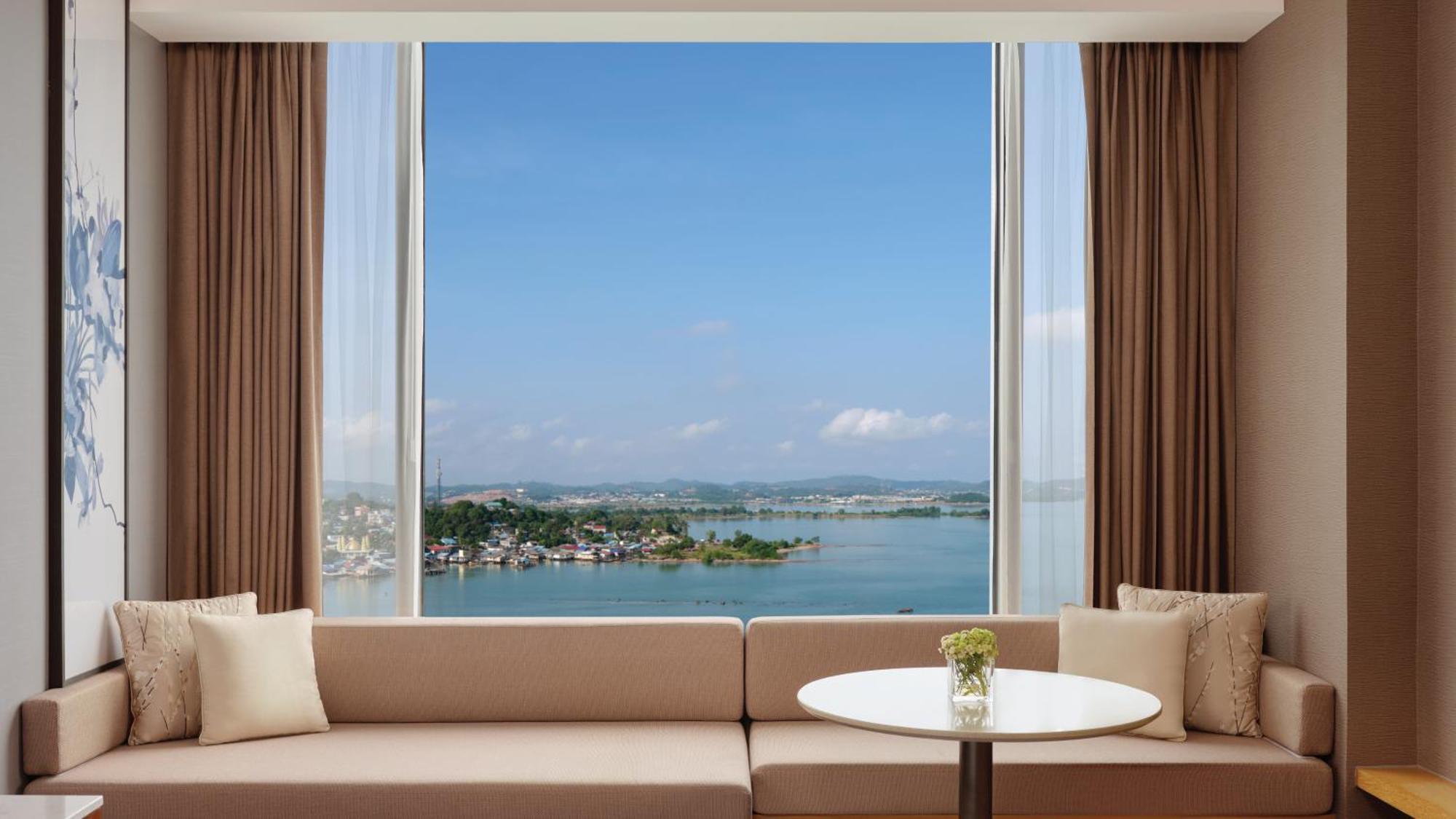 Batam Marriott Hotel Harbour Bay Наґойя Екстер'єр фото